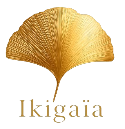 Ikigaïa - logo feuille d'or - evasion sensorielle à Larressingle près de Condom